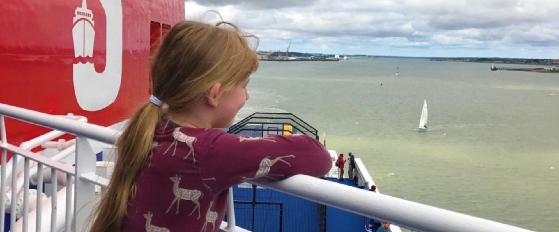 Navigating Ferry Travel with Oversized Luggage: A Complete Guide